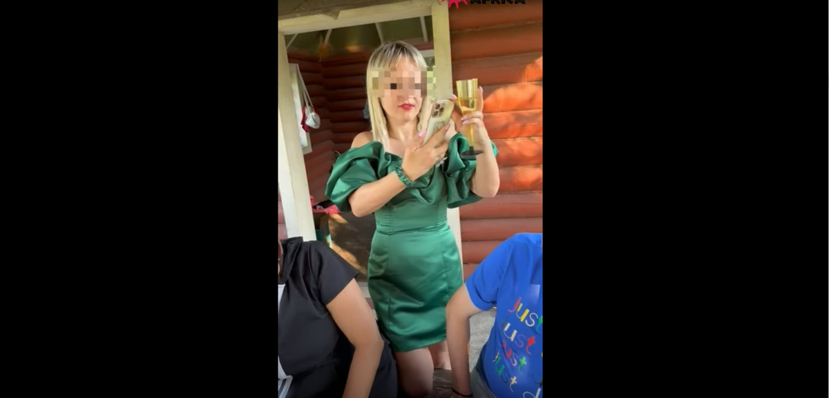 Load video: Birthday video surprise for a girlfriend